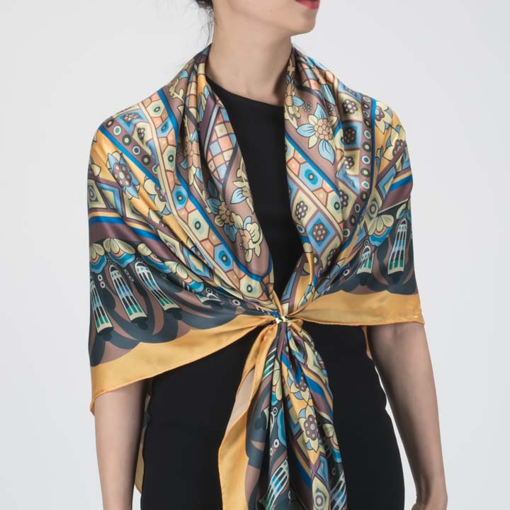 “瑶池”135厘米方巾